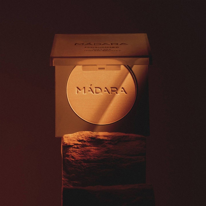 MIDSUMMER Soft Silk Mineral Bronzer