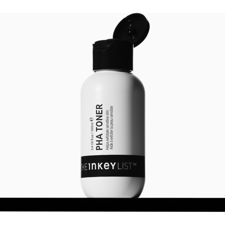 The INKEY List PHA Toner 100 ml eksfolierende toner som gir glød med en klar og lettflytende tekstur
