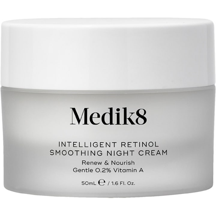 Medik8 Intelligent Retinol Smoothing Night Cream 50ml nattkrem som fornyer huden i frostet glasskrukke med hvitt lokk