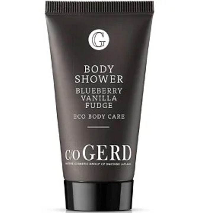 C/O GERD Body Shower Blueberry Vanilla Fudge økologisk kroppsvask i mørkebrun tube med hvit skrift og sort lokk