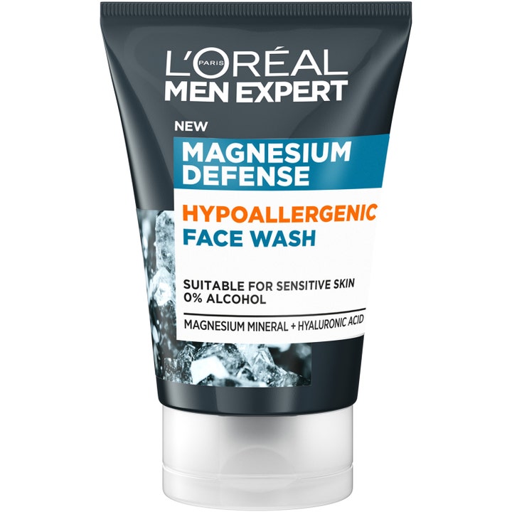 L'Oréal Men Expert Magnesium Defense ansiktsvask for sensitiv hud i mørkegrå tube med hvit kork og blå detaljer.