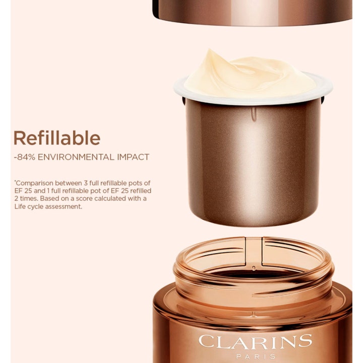 Clarins Extra-Firming Nuit 50 ml nattkrem som glatter ut rynker i en refillbar bronsefarget krukke.