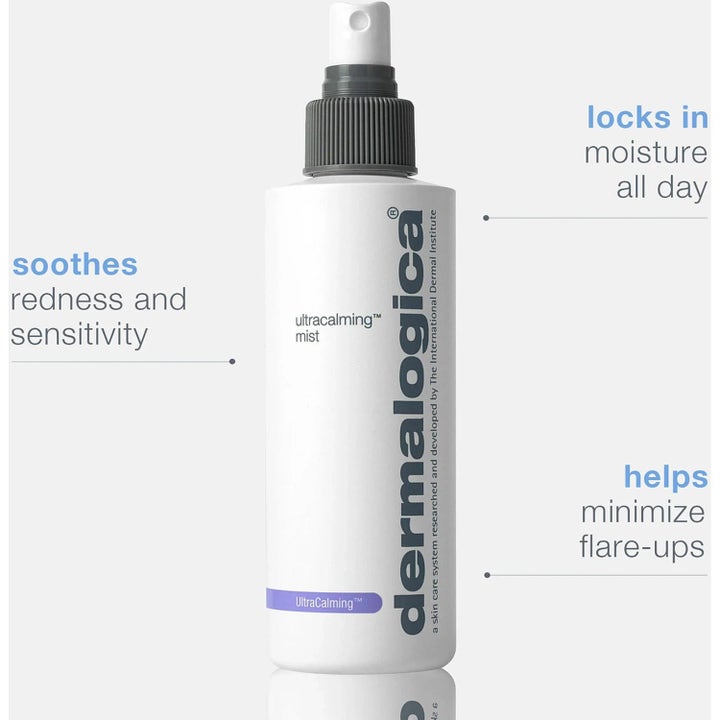 Dermalogica UltraCalming Mist Duo beroligende ansiktsspray i hvit flaske som demper rødhet og gir fuktighet.