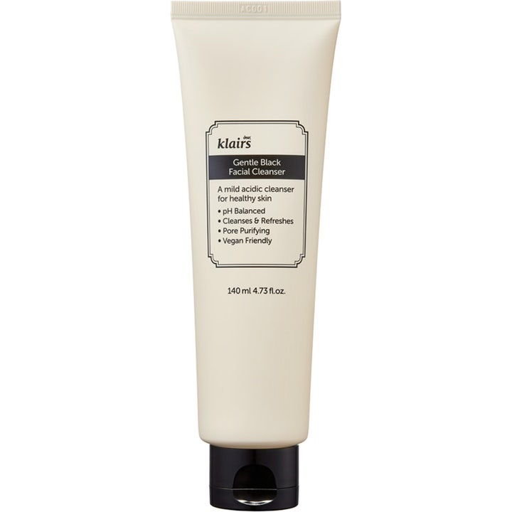 Klairs Gentle Black Facial Cleanser 140 ml porensende ansiktsrens i beige tube med sort kork som balanserer huden.