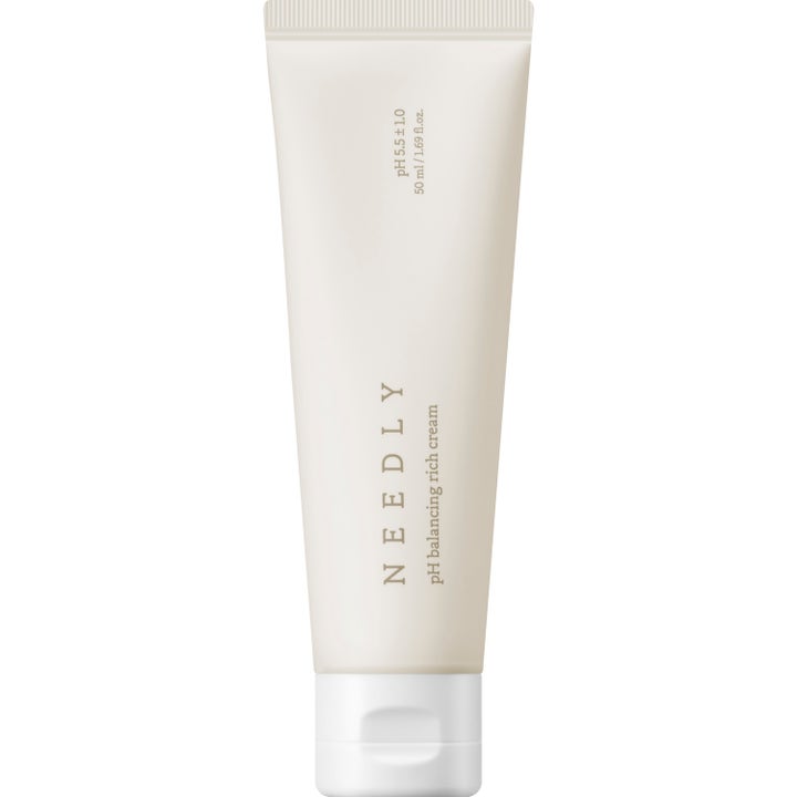 Needly pH balancing rich cream 50 ml fuktighetskrem i beige tube som gir huden fuktighet og balanse