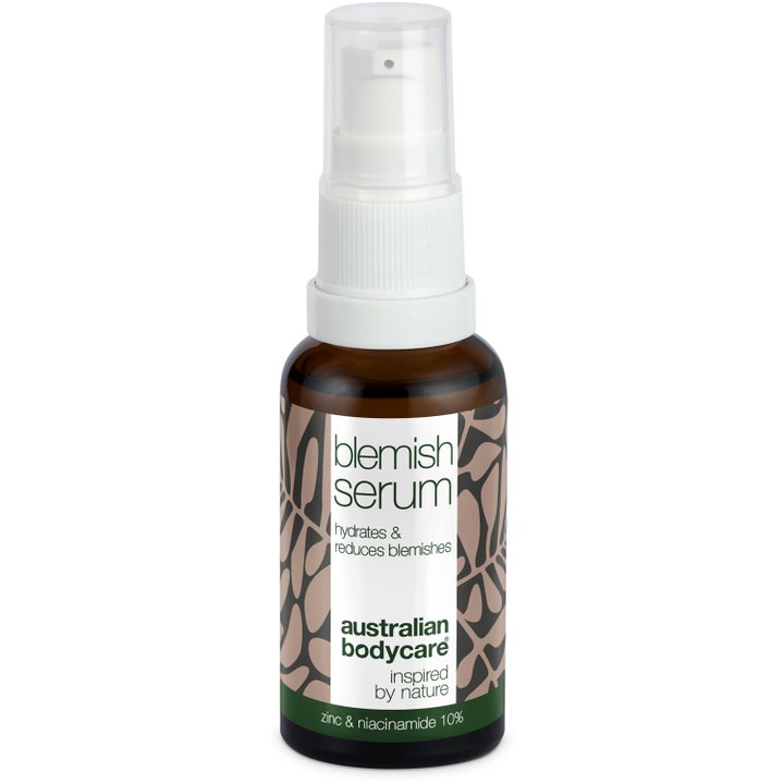 Australian Bodycare Blemish Serum mot urenheter i brun glassflaske med hvit pumpe og gjennomsiktig kork