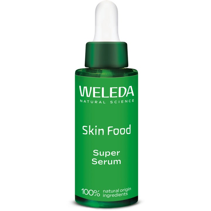 Weleda Skin Food Super Serum 30 ml pleiende ansiktsserum som gir glød i grønn glassflaske med hvit pipette