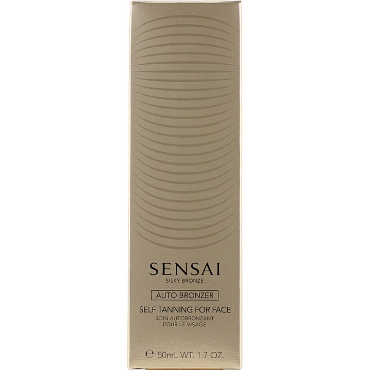 Sensai Silky Bronze Self Tanning For Face 50 ml selvbruning for ansikt i en gullfarget eske med linjemønster