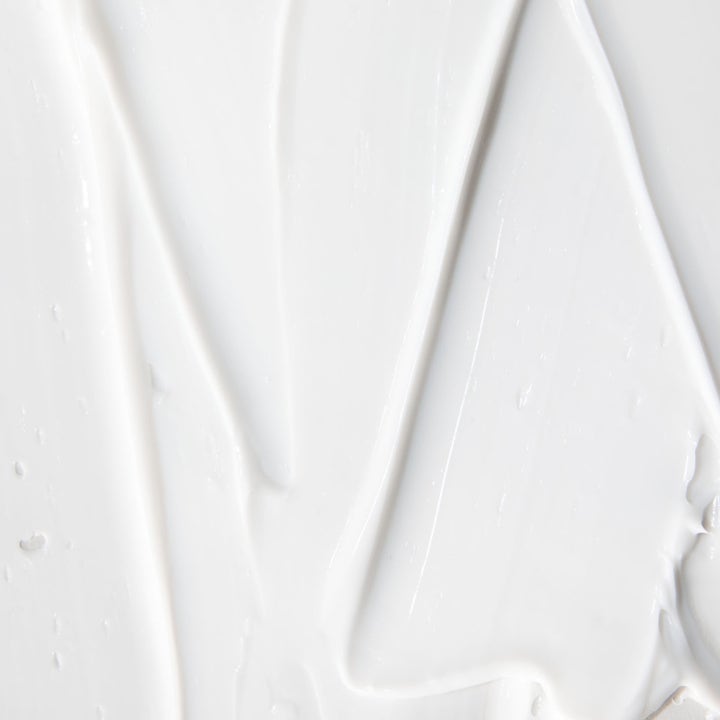Codage Paris The Night Cream 50 ml nattkrem med en fyldig og hvit kremet tekstur som virker nærende.