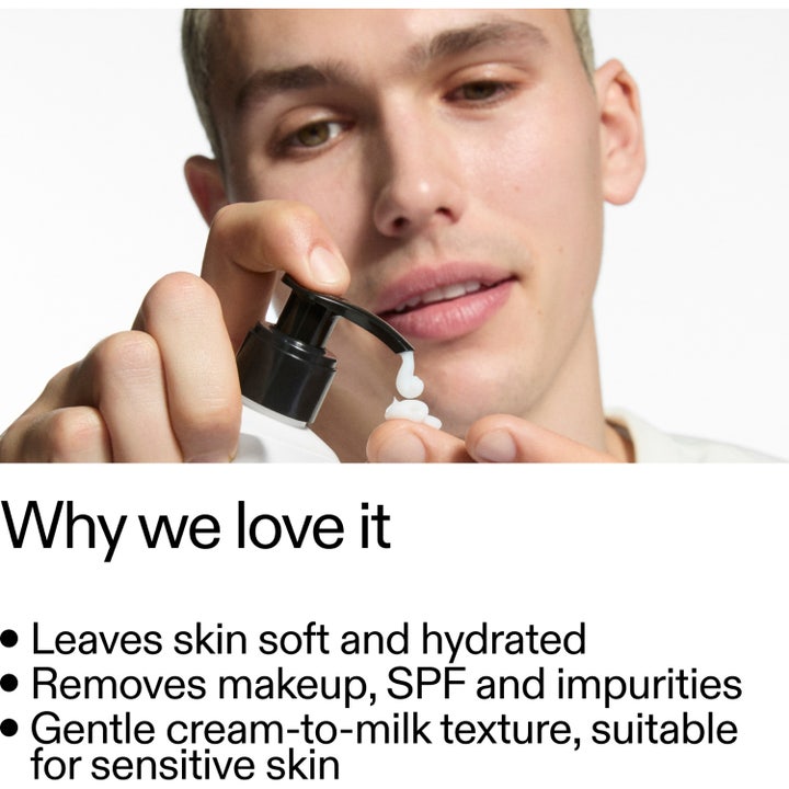 The INKEY List Hydrating Cream to Milk Cleanser 180 ml ansiktsrens med hvit kremet tekstur på huden