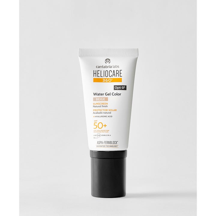 Heliocare Water Gel Color Beige 50 ml fuktgivende solkrem for ansiktet med SPF 50+ i hvit tube med sort kork