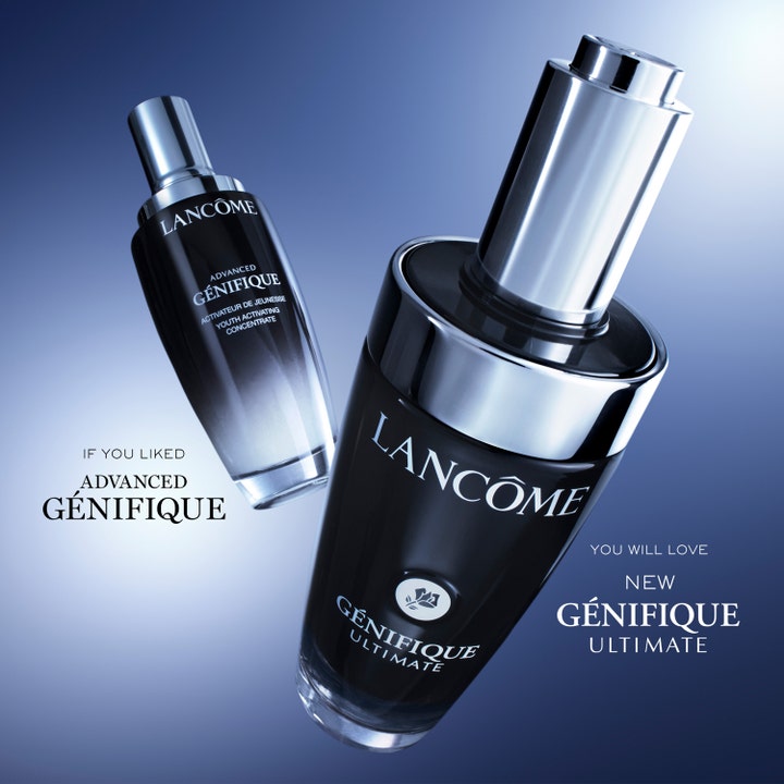 Lancôme Génifique Ultimate Serum 30 ml ansiktsserum i svart glassflaske med sølvdetaljer på blå bakgrunn