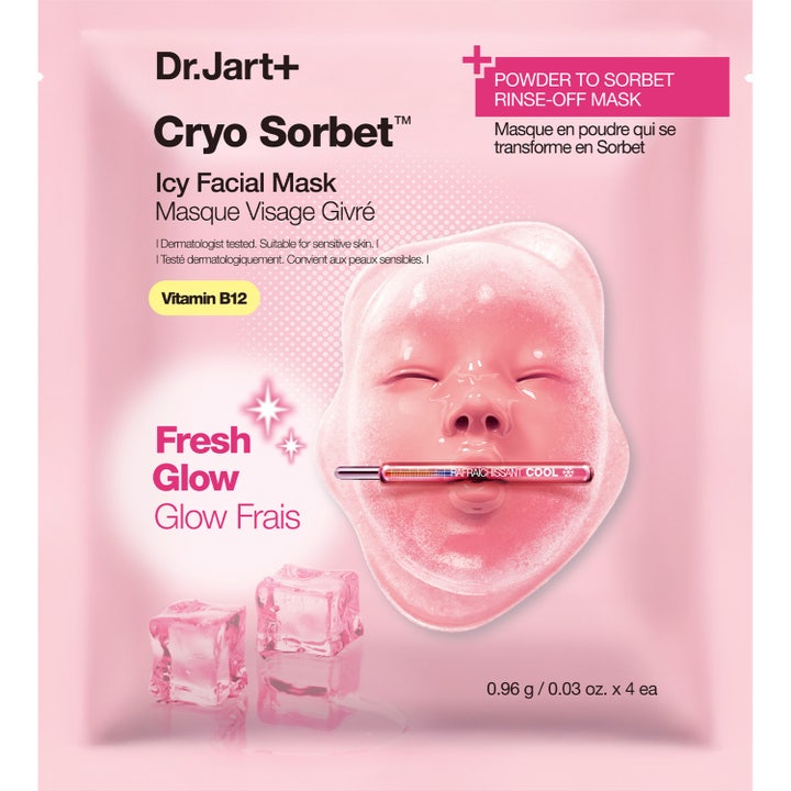 Dr. Jart+ Cryo Sorbet Icy Facial Mask 4 stk gir glød med Vitamin B12 i rosa sachet med isbiter og ansikt