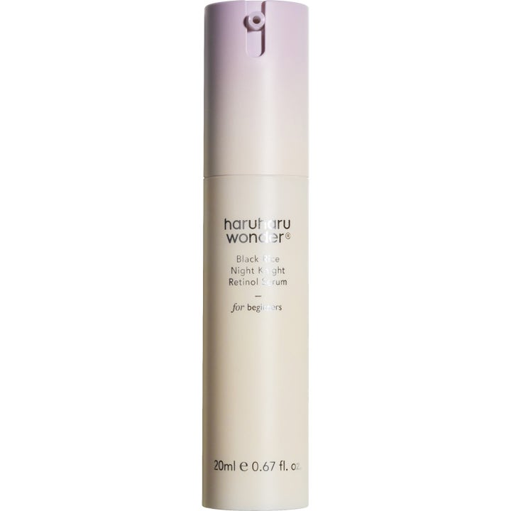 Haruharu Wonder Black Rice Night Knight Retinol Serum 20ml ansiktsserum for nybegynnere i beige og lilla pumpeflaske.