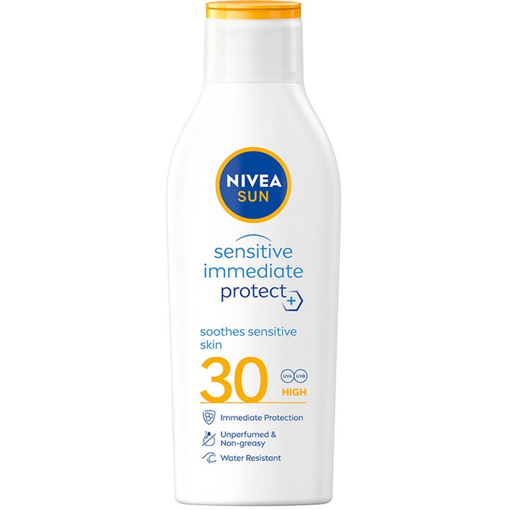 NIVEA Sensitive Immediate Protect 200 ml beroligende solkrem i hvit flaske med gult lokk og tydelig SPF 30