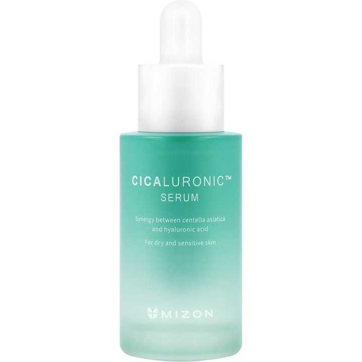 Mizon Cicaluronic Serum 30ml fuktighetsgivende k-beauty ansiktsserum i grønn frostet glassflaske med hvit pipette