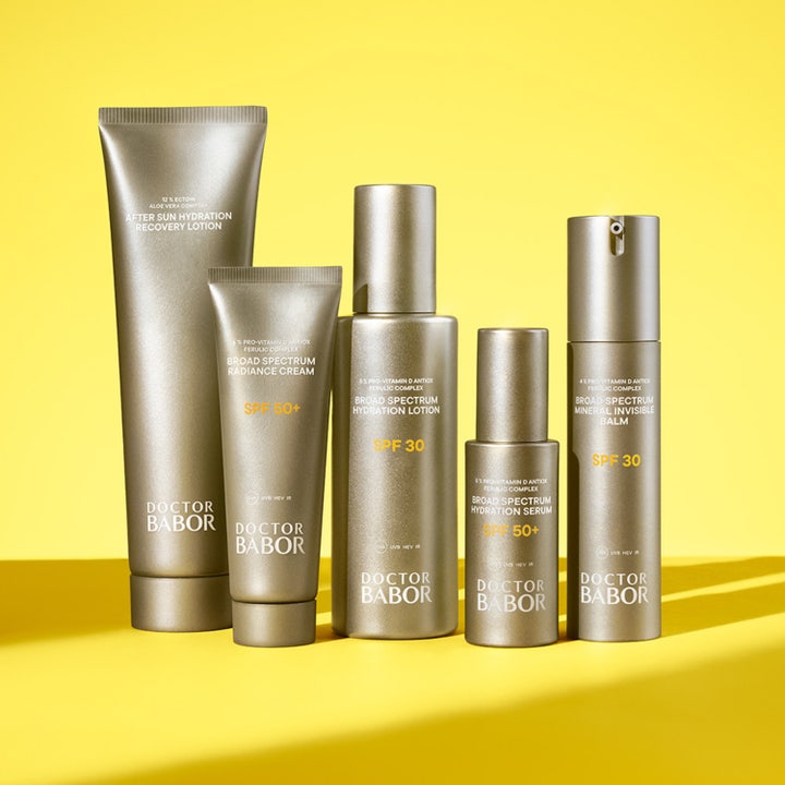 Babor DOC After Sun Hydration Recovery Lotion 150 ml i gullfarget tube sammen med andre solprodukter