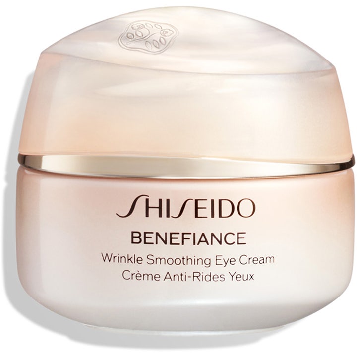 Shiseido Benefiance Wrinkle Smoothing Eye Cream glattende øyekrem mot rynker i elegant perlemorsfarget krukke med gulldetaljer