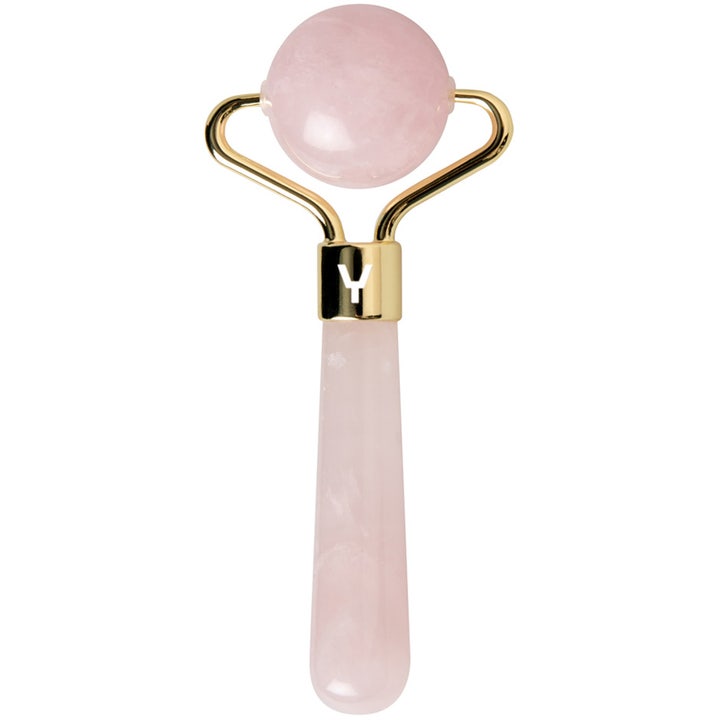 Hickap Rose Quartz Mini Roller 1 stk ansiktsrulle som beroliger huden med rosa kvartsstein og gullfarget metall