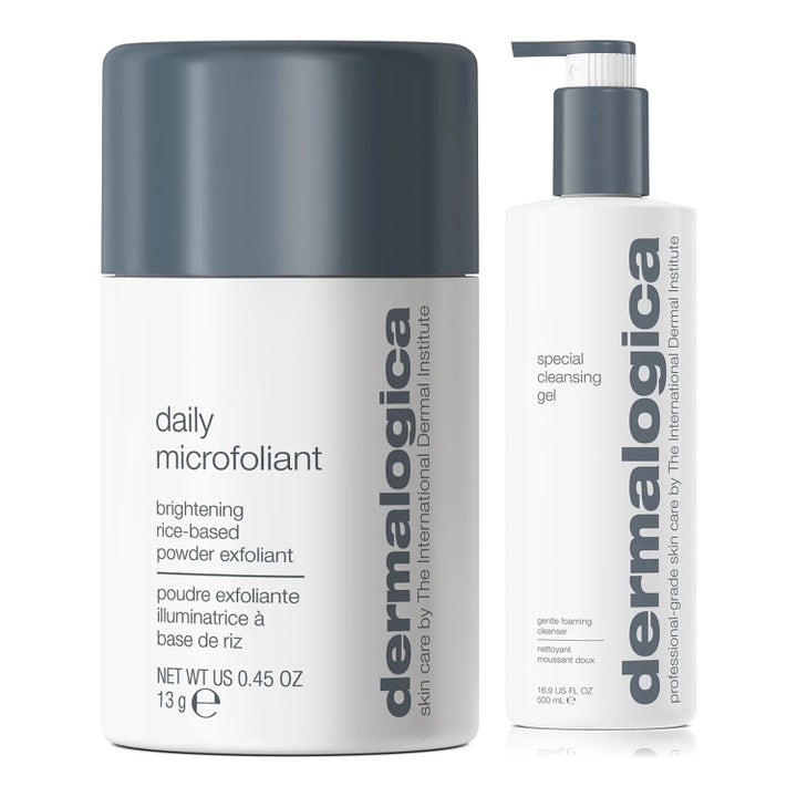 Dermalogica Cleanse & Glow Duo sett med rensende ansiktsgel i pumpeflaske og eksfolierende pulver.