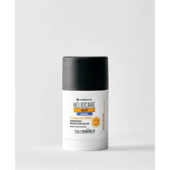 Heliocare Sport Stick SPF 50+ 25 g vannfast solkrem i hvit stift med sort kork som gir høy beskyttelse.