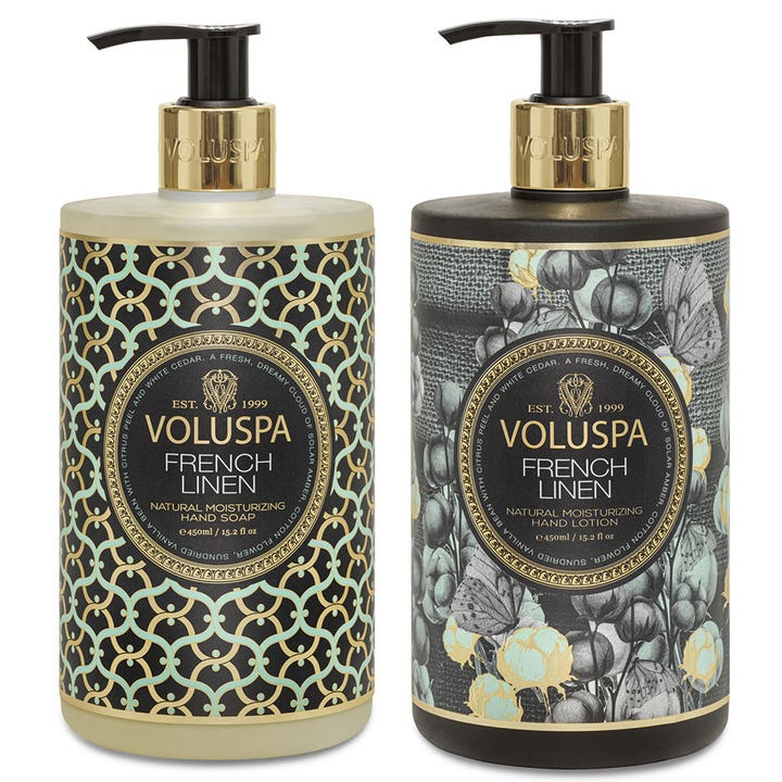 Voluspa French Linen 450ml fuktighetsgivende håndsåpe og håndkrem i mønstrede flasker med elegante gulldetaljer