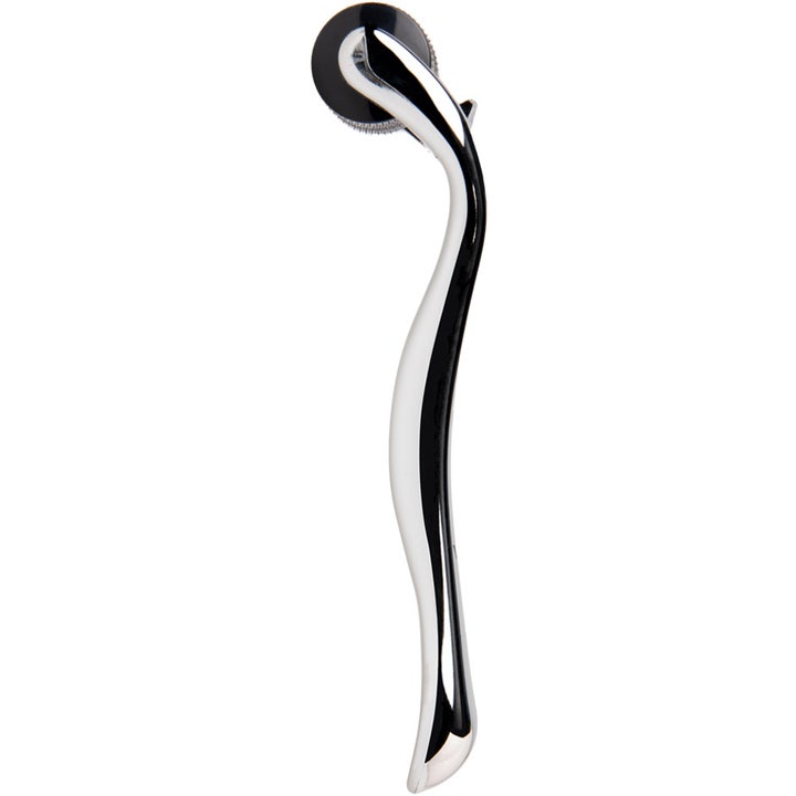 Ame Pure Adjustable Derma Roller hudpleieverktøy i sølv og sort med nålehode for fornyet hudtekstur