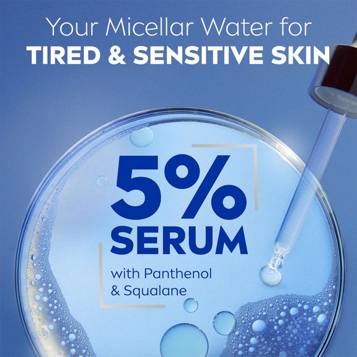 NIVEA Micellar Water Regenerating 400 ml ansiktsrengjøring viser 5% serum med panthenol og squalane i blå væske
