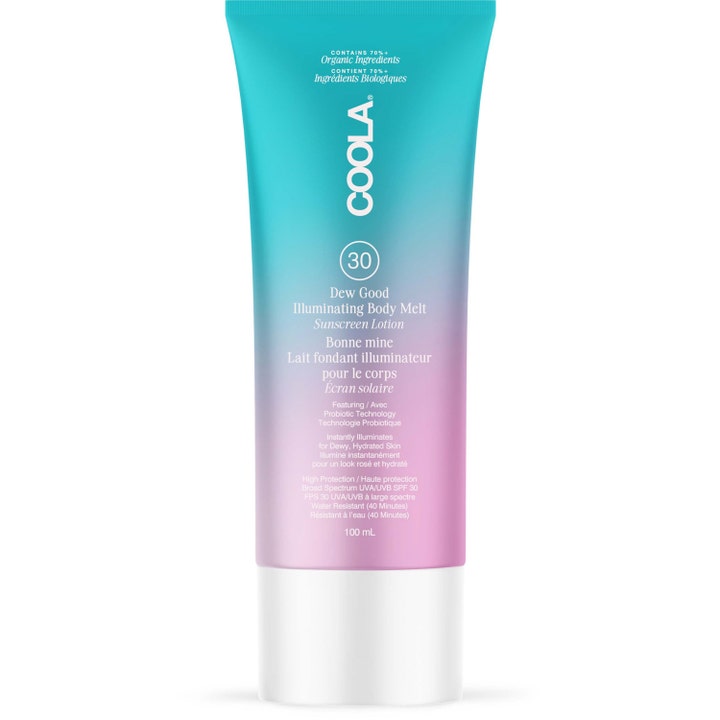 Coola Dew Good Illuminating Body Melt 100 ml glødgivende solkrem i turkis og rosa tube med hvit kork.