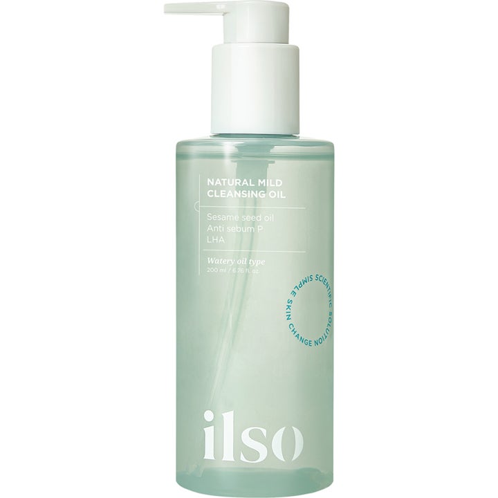 ilso Natural Mild Cleansing Oil 200 ml ansiktsolje som fjerner talg i en gjennomsiktig grønn flaske med hvit pumpe