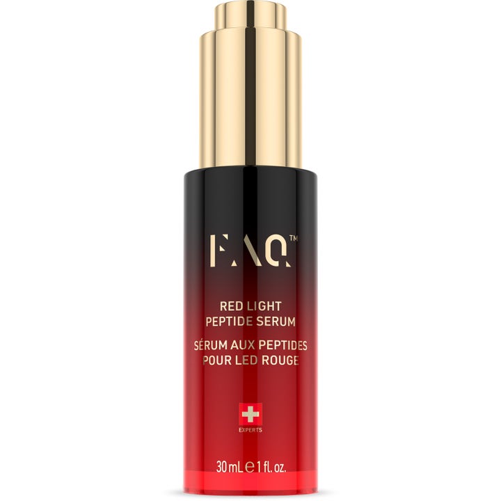FAQ Red Light Peptide Serum 30 ml gjenoppbyggende ansiktsserum i en sort til rød flaske med gullfarget pumpe