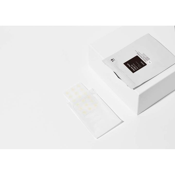 COSRX Master Patch Clear Fit 18 stk kviseplaster mot urenheter viser transparente runde lapper og hvit eske.