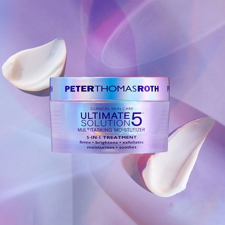Peter Thomas Roth Ultimate Solution 5 Multitasking Moisturizer 50 ml fuktighetskrem i iriserende krukke med hvit tekstur