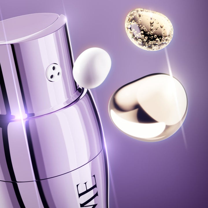 Lancôme Rénergie Triple Serum anti-aging hudpleie med lilla metallisk flaske og tre ulike teksturdråper