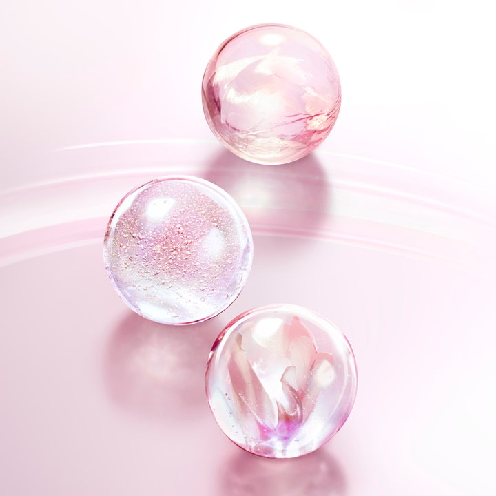 Lancôme Tonique Confort 200 ml fuktighetsgivende toner med rosa dråper som inneholder roseekstrakt