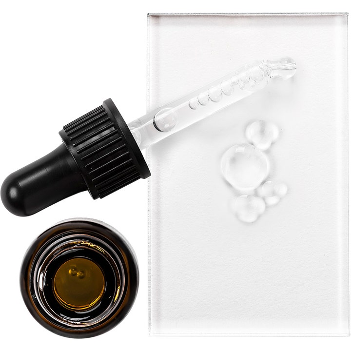 Avant Skincare Advanced Bio Absolute Youth Eye Therapy 15 ml anti-ageing øyeserum med klar tekstur og pipette.