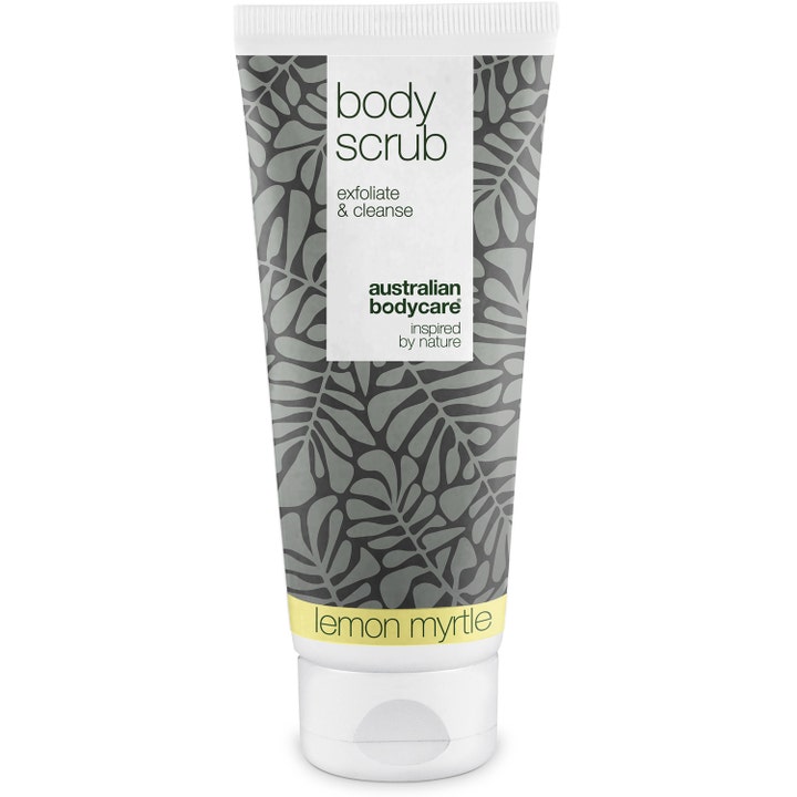 Australian Bodycare Body Scrub Lemon Myrtle eksfolierende kroppsskrubb i hvit tube med grått bladmønster og gul detalj