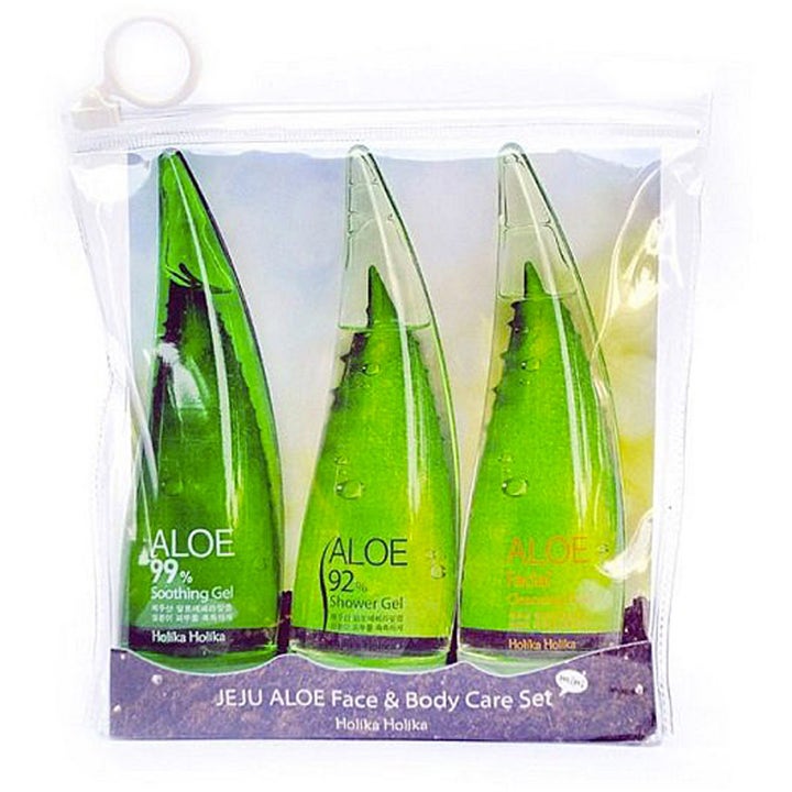 Holika Holika Jeju Aloe Face And Bodycare Set 165 ml beroligende hudpleiesett med tre aloe-blader i klar mappe