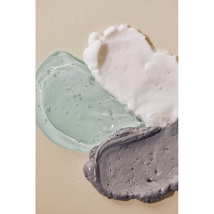 Hickap Niagara Falls Ultra-Hydrating Mask 72h 100 ml gir fukt med tekstur av grønn gel, hvit krem og grå leire