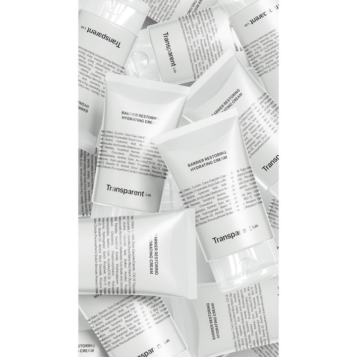 Niche Beauty Lab Transparent Lab Barrier Restoring Hydrating Cream 50 ml i hvite tuber som ligger i en haug