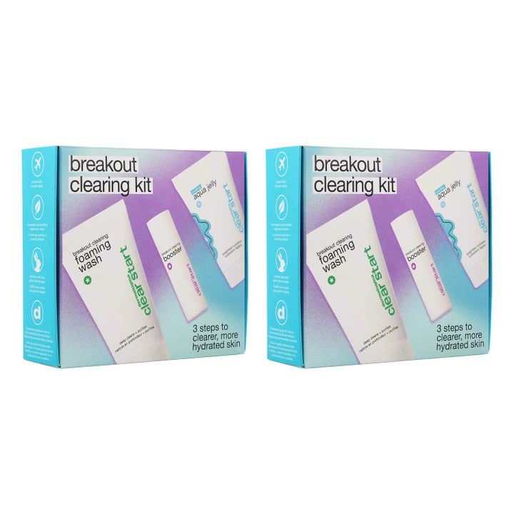 Dermalogica Clear Start Breakout Clearing Kit hudpleiesett for uren hud i lys blå esker med hvite tuber