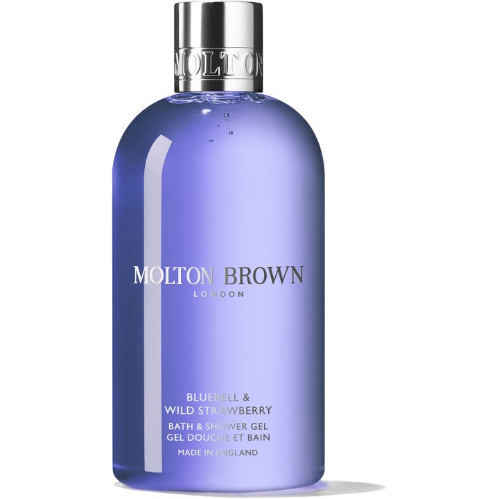 Molton Brown Bluebell & Wild Strawberry 300ml forfriskende dusjsåpe med lilla gelé i klar flaske med sølvfarget kork