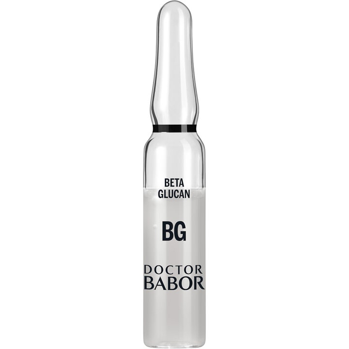 Doctor Babor Beta Glucan 2ml beroligende serumampulle i glass som styrker huden med klar væske og svart skrift.