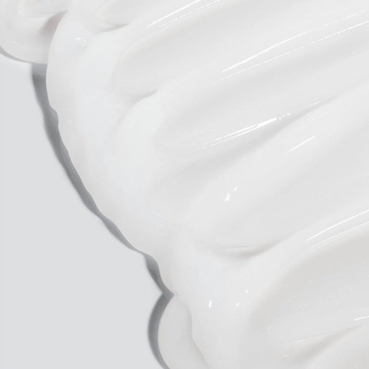 Dermalogica UltraCalming Cleanser Duo ansiktsrens med hvit kremet tekstur som beroliger sensitiv hud