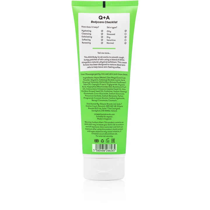 Q+A AHA Exfoliator Body Scrub 250 ml eksfolierende kroppsskrubb i grønn tube som viser ingrediensliste og sjekkliste