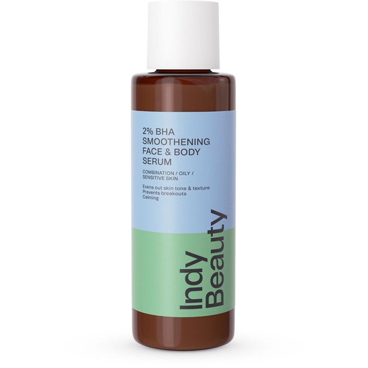Indy Beauty 2% BHA Smoothening Face & Body Serum beroligende serum i brun flaske med hvit kork som gir jevnere hud