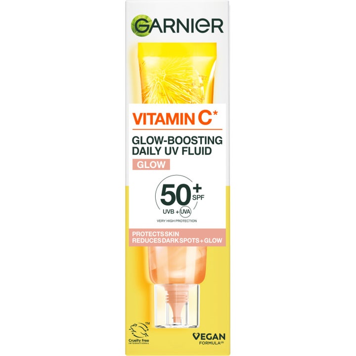 Garnier Skin Active Vitamin C Daily UV Fluid 40 ml ansiktssolkrem med SPF 50 som gir glød i gul eske