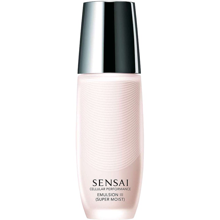 Sensai Cellular Performance Emulsion III Super Moist fuktighetsgivende ansiktsemulsjon i lys rosa flaske med bølgemønster og sølvlokk