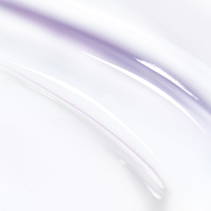Lancôme Rénergie Multi-Lift Ultra Eye Cream 20 ml øyekrem som gir fasthet med en silkemyk og glansfull hvit tekstur