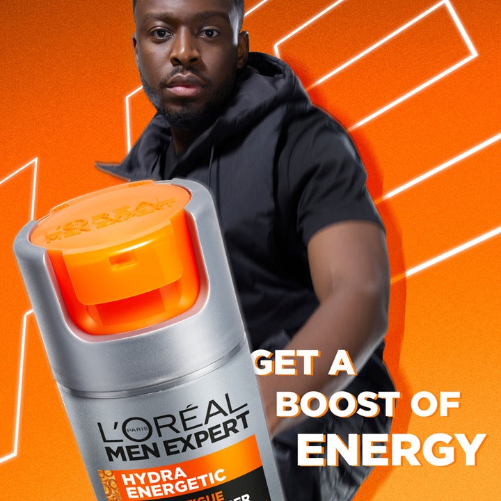 L'Oréal Paris Men Expert Hydra Energetic fuktighetskrem gir huden energi i en sølv og oransje pumpeflaske.